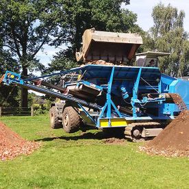 Steinbrecher im Einsatz